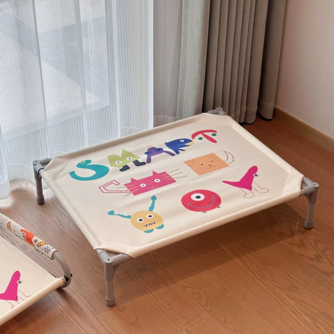 Cartoon Letters Breathable Frame Dog Bed